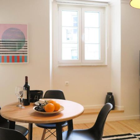Historic Alfama Apt With Modern Style Lisboa Exterior foto